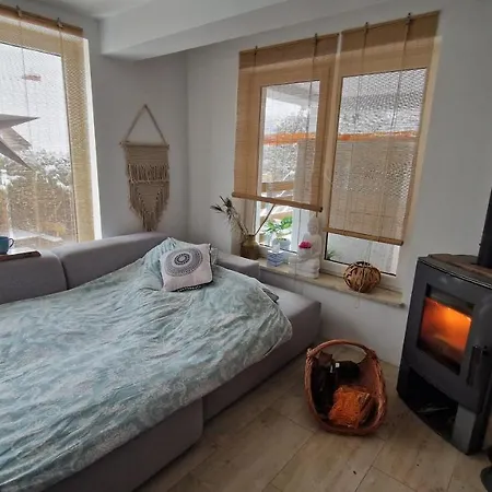 Dom Na Zaciszu * ハジコビ