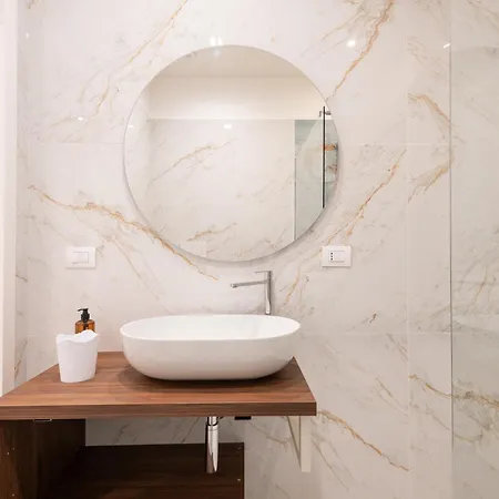 Dom Na Zaciszu ハジコビ