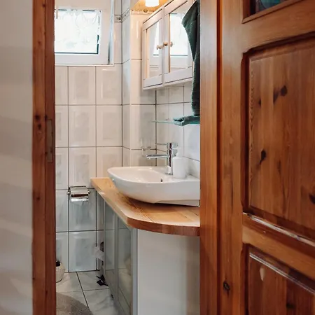 Dom Na Zaciszu ヴィラ *